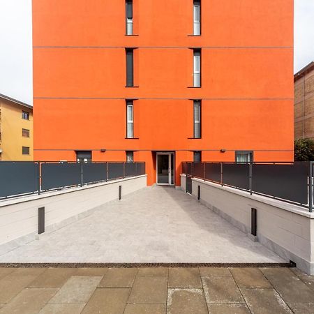 Comfy Apt With Private Parking & Balcony Milán Exterior foto