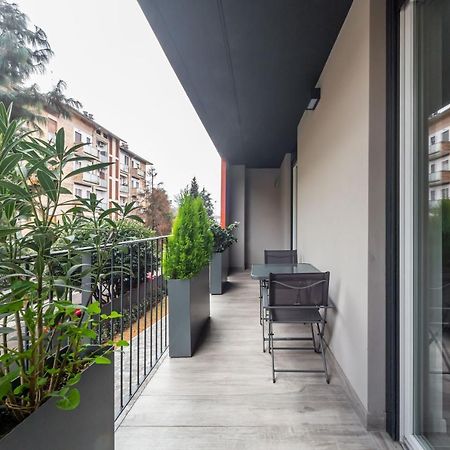 Comfy Apt With Private Parking & Balcony Milán Exterior foto