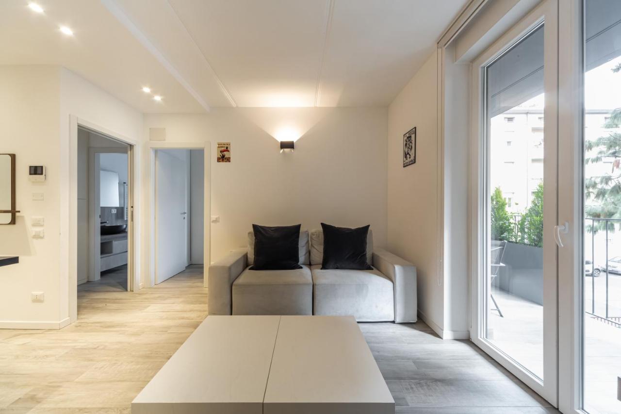 Comfy Apt With Private Parking & Balcony Milán Exterior foto