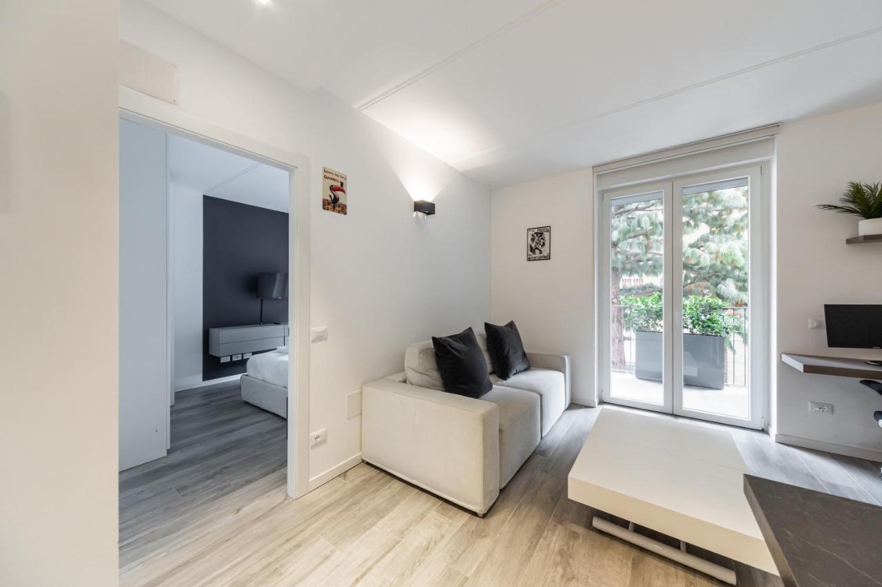 Comfy Apt With Private Parking & Balcony Milán Exterior foto