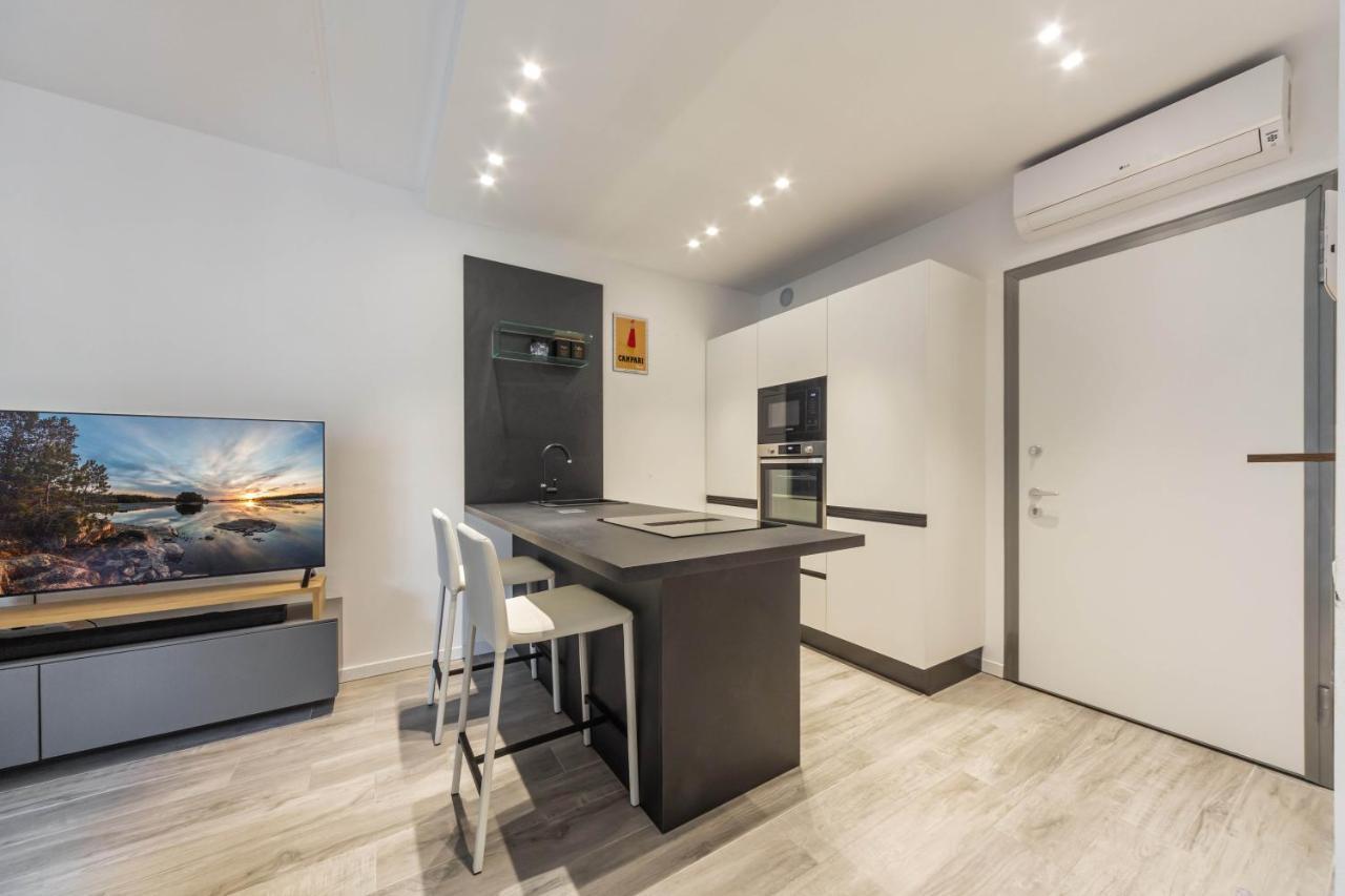 Comfy Apt With Private Parking & Balcony Milán Exterior foto