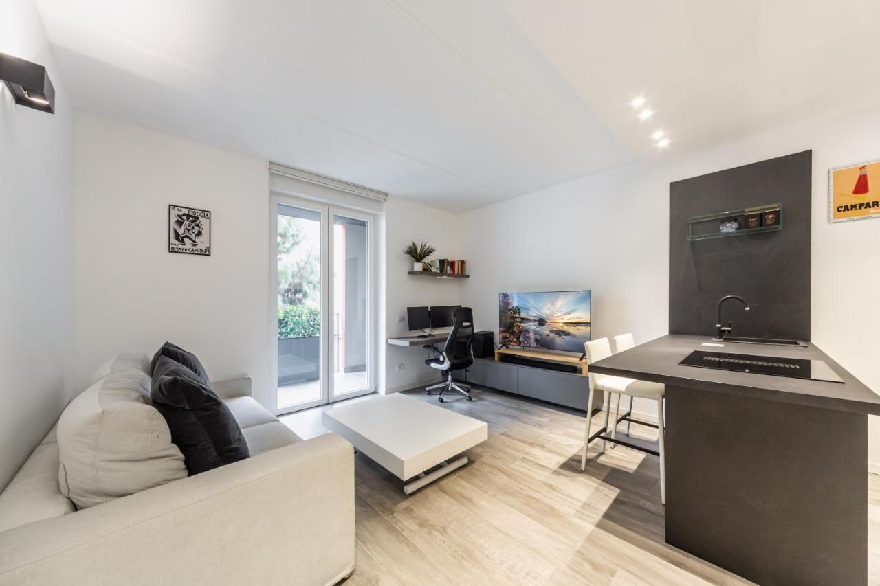 Comfy Apt With Private Parking & Balcony Milán Exterior foto